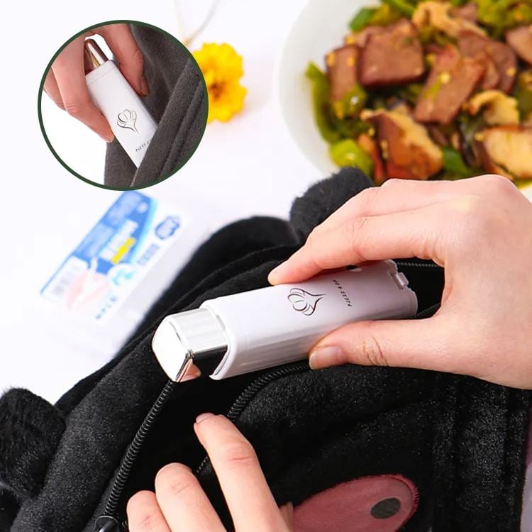 (🔥HOT SALE NOW - 48% OFF)-Portable Floss Dispenser（BUY 2 GET 2 FREE）